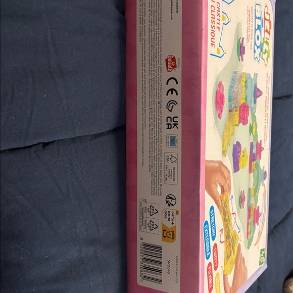 Classic Castle Building Set - Multicolor - Picture 3 of 5